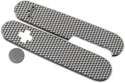 Daily Customs 91.3 Golfball BS Pattern, Titanium P10012430 Cachas Victorinox